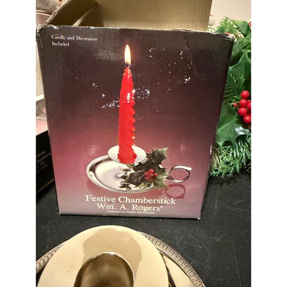 Pair of Vintage Wm. A. Rogers festive chamberstick candle holder silver plated - Picture 4 of 5